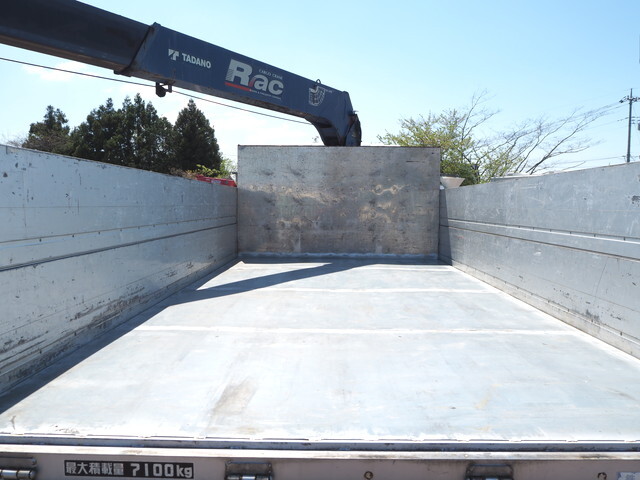 いすゞフォワードクレーン5段増トン（6t・8t）[写真17]