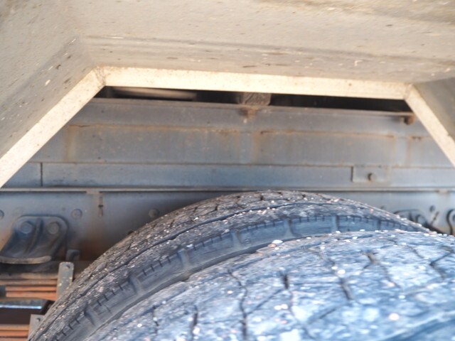 いすゞフォワードクレーン5段増トン（6t・8t）[写真28]