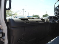 いすゞフォワードクレーン5段増トン（6t・8t）[写真33]