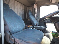 いすゞフォワードクレーン5段増トン（6t・8t）[写真35]