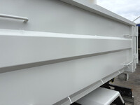 いすゞエルフコンテナ専用車小型（2t・3t）[写真13]