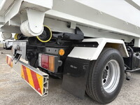 いすゞエルフコンテナ専用車小型（2t・3t）[写真23]