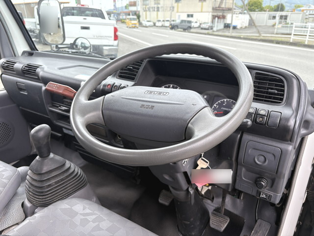 いすゞエルフコンテナ専用車小型（2t・3t）[写真07]