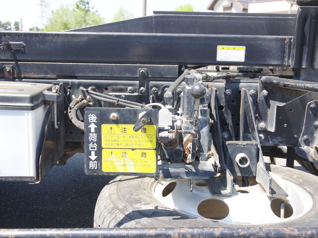 いすゞエルフローダーダンプ小型（2t・3t）[写真15]