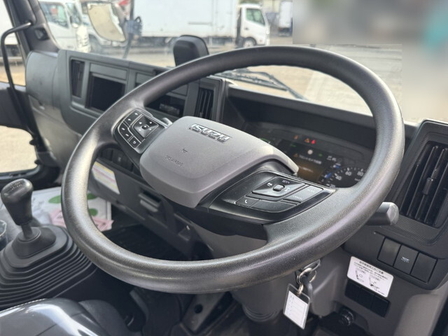 いすゞフォワードコンテナ専用車中型（4t）[写真31]