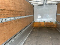 いすゞフォワードアルミウイング中型（4t）[写真13]