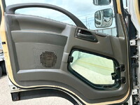 いすゞフォワードアルミウイング中型（4t）[写真21]