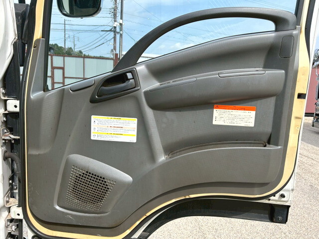いすゞフォワードアルミウイング中型（4t）[写真21]