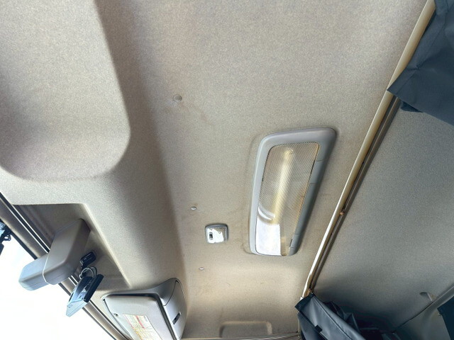 いすゞフォワードアルミウイング中型（4t）[写真22]