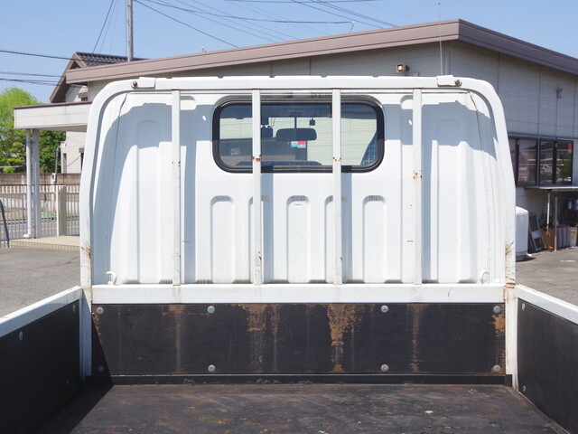 三菱ふそうキャンター平ボディ小型（2t・3t）[写真11]