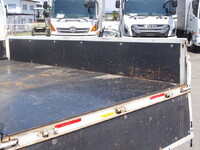 三菱ふそうキャンター平ボディ小型（2t・3t）[写真14]