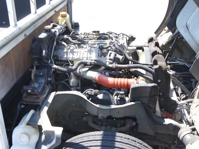 三菱ふそうキャンター平ボディ小型（2t・3t）[写真22]