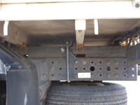 三菱ふそうキャンター平ボディ小型（2t・3t）[写真08]