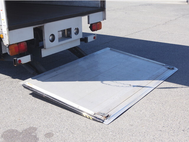 日野レンジャーアルミバン中型（4t）[写真11]