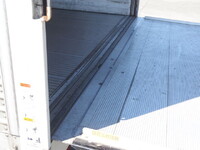 日野レンジャーアルミバン中型（4t）[写真13]