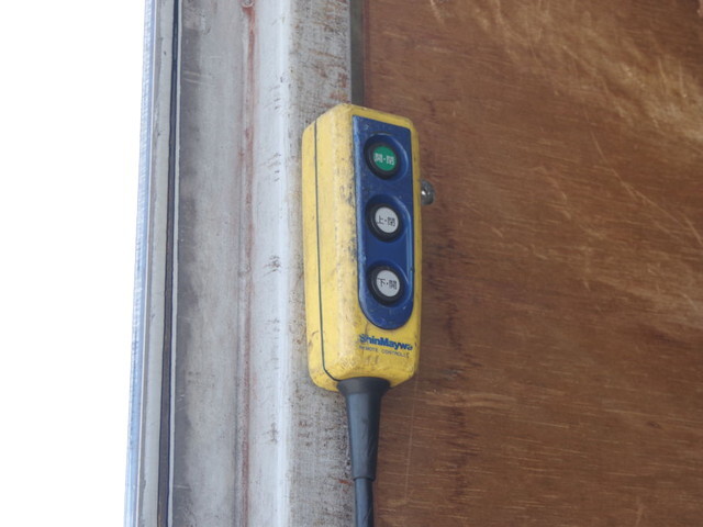 日野レンジャーアルミバン中型（4t）[写真14]