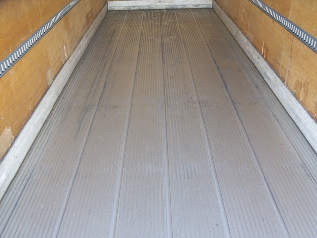 日野レンジャーアルミバン中型（4t）[写真16]