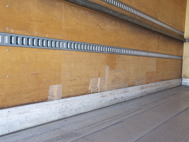 日野レンジャーアルミバン中型（4t）[写真27]