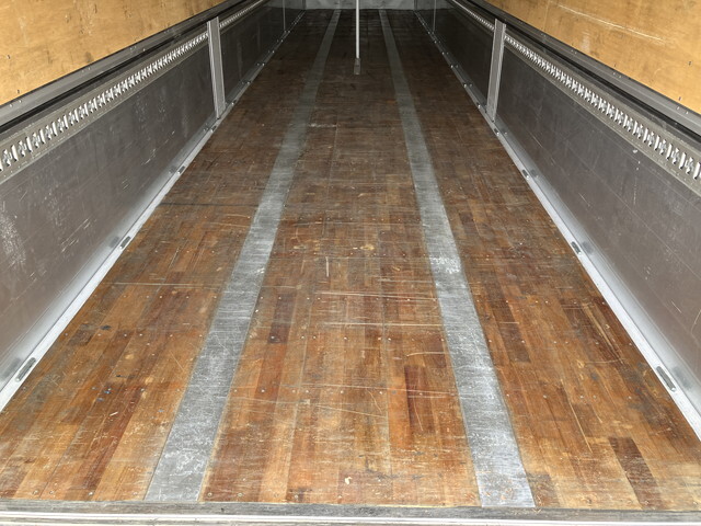 日野プロフィアトレーラーヘッド（トラクターヘッド）大型（10t）[写真13]