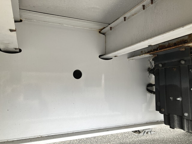 日野プロフィアトレーラーヘッド（トラクターヘッド）大型（10t）[写真27]