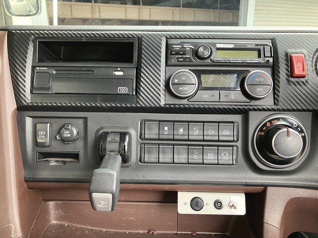 日野プロフィアトレーラーヘッド（トラクターヘッド）大型（10t）[写真35]