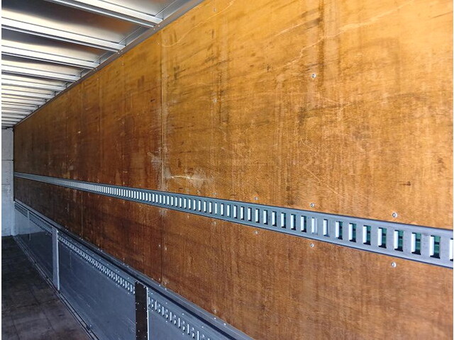 日野プロフィアアルミウイング大型（10t）[写真12]