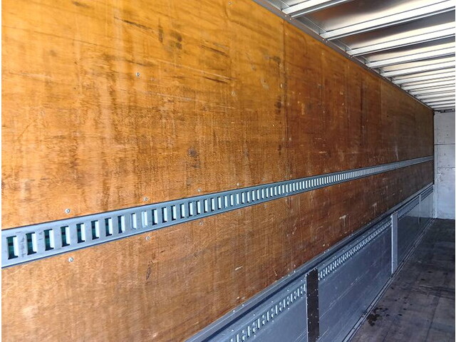 日野プロフィアアルミウイング大型（10t）[写真13]