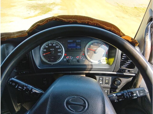 日野プロフィアアルミウイング大型（10t）[写真18]