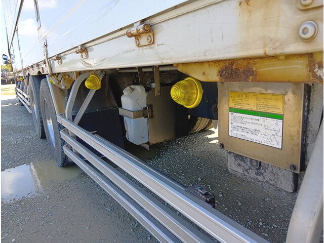 日野プロフィアアルミウイング大型（10t）[写真34]