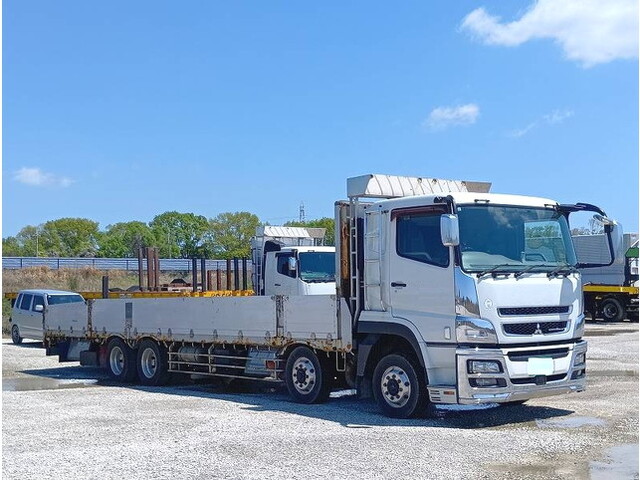 三菱ふそうスーパーグレート平ボディ大型（10t）[写真01]