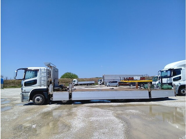 三菱ふそうスーパーグレート平ボディ大型（10t）[写真10]