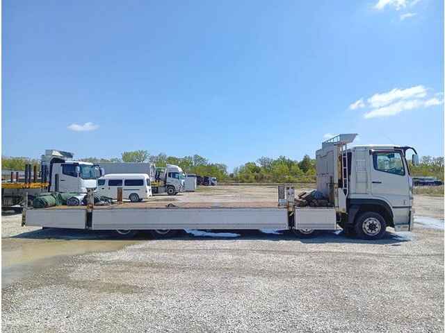 三菱ふそうスーパーグレート平ボディ大型（10t）[写真11]