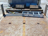 三菱ふそうスーパーグレート平ボディ大型（10t）[写真14]