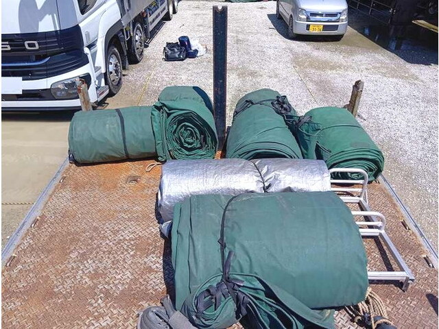 三菱ふそうスーパーグレート平ボディ大型（10t）[写真15]