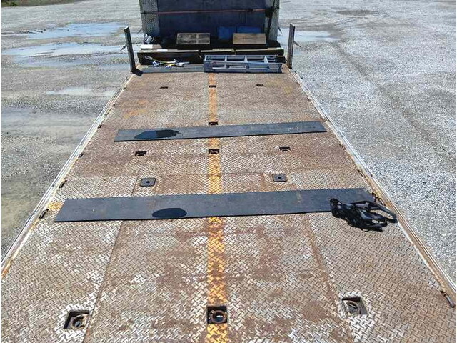 三菱ふそうスーパーグレート平ボディ大型（10t）[写真16]