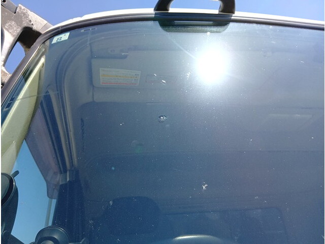 三菱ふそうスーパーグレート平ボディ大型（10t）[写真08]