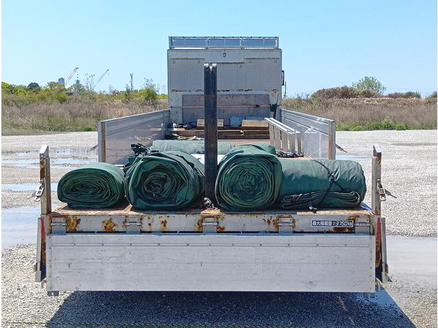 三菱ふそうスーパーグレート平ボディ大型（10t）[写真09]