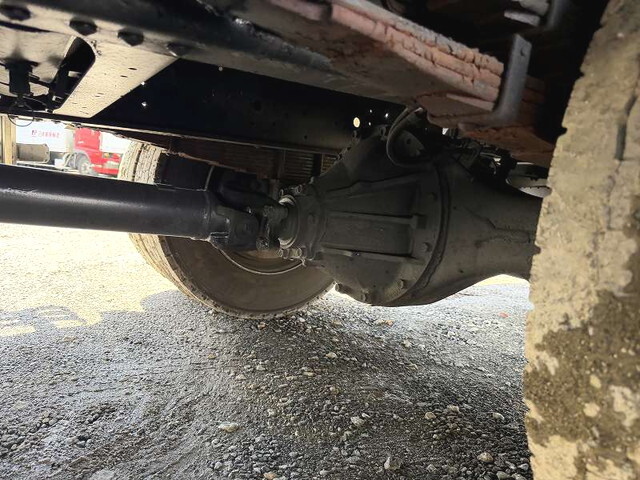 いすゞフォワードアルミウイング増トン（6t・8t）[写真21]