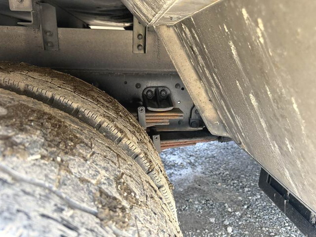 いすゞフォワードアルミウイング増トン（6t・8t）[写真25]