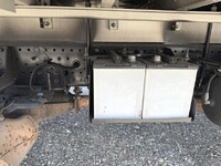 いすゞフォワードアルミウイング増トン（6t・8t）[写真28]