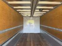 いすゞフォワードアルミウイング増トン（6t・8t）[写真08]