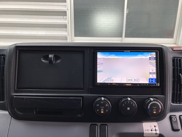 三菱ふそうキャンターアルミバン小型（2t・3t）[写真15]