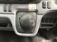 三菱ふそうキャンターアルミバン小型（2t・3t）[写真17]