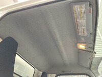 三菱ふそうキャンターアルミバン小型（2t・3t）[写真18]