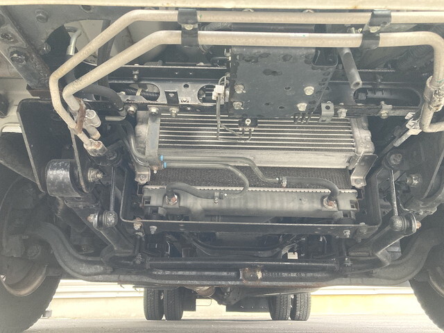 三菱ふそうキャンターアルミバン小型（2t・3t）[写真35]