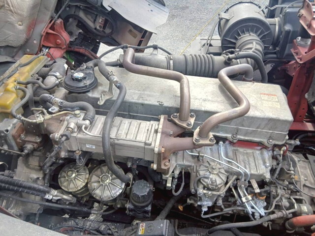 日野プロフィアトレーラーヘッド（トラクターヘッド）大型（10t）[写真22]