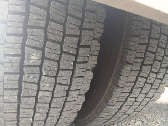 日野プロフィアトレーラーヘッド（トラクターヘッド）大型（10t）[写真39]