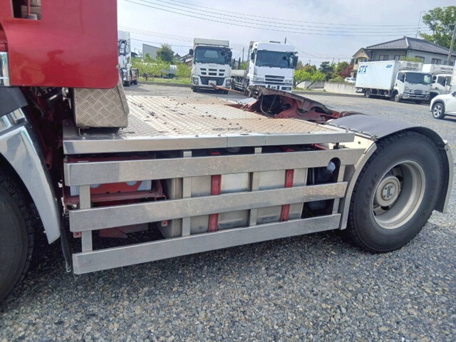 日野プロフィアトレーラーヘッド（トラクターヘッド）大型（10t）[写真08]