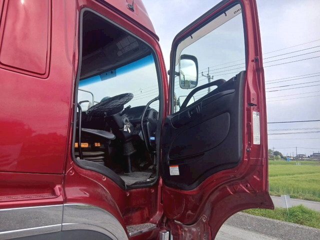 日野プロフィアトレーラーヘッド（トラクターヘッド）大型（10t）[写真09]