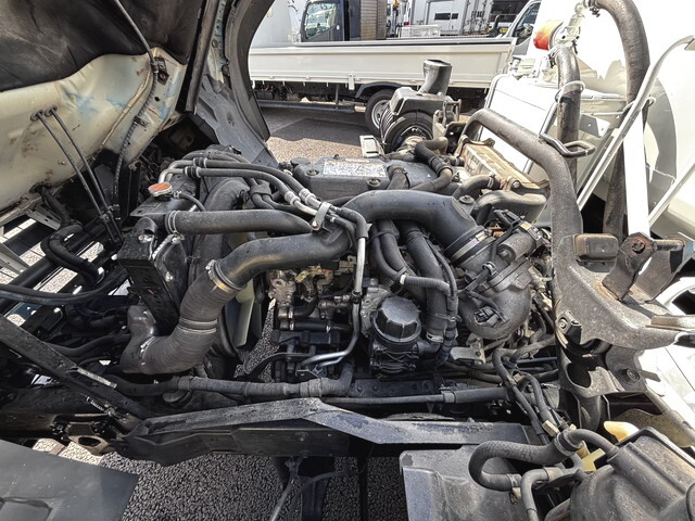 いすゞフォワードパッカー車（塵芥車）中型（4t）[写真26]